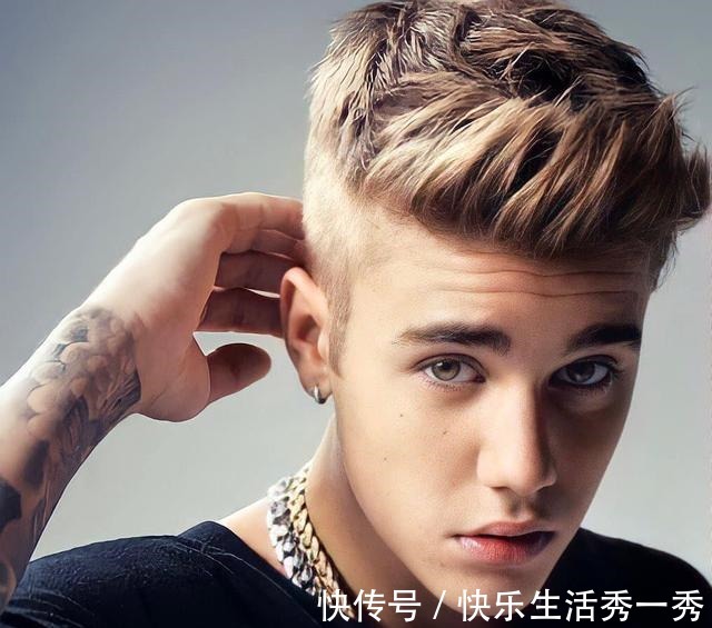 背头 男人是该换换发型了，精选男发100多款任你挑，喜欢哪款剪哪款！