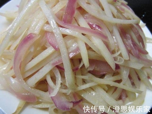 宿便|洋葱跟此物炒，隔天排黑臭宿便，血糖也降下来，早知早好