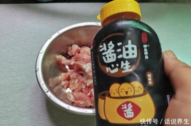 这菜是天然“碱性食物”,常吃嘴巴不臭,头发乌黑,皮肤也变嫩了