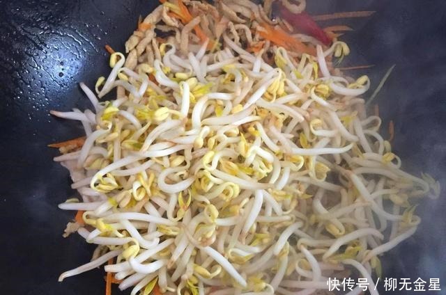 红薯粉条|豆芽炒粉条想要做得好吃,多加一步操作,豆芽鲜脆粉条爽滑太过瘾