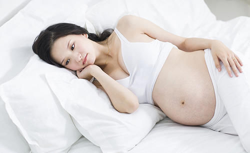 孕妈|孕妈睡觉时的三种不适感觉，可能是胎儿异常发出的“警告”，速查