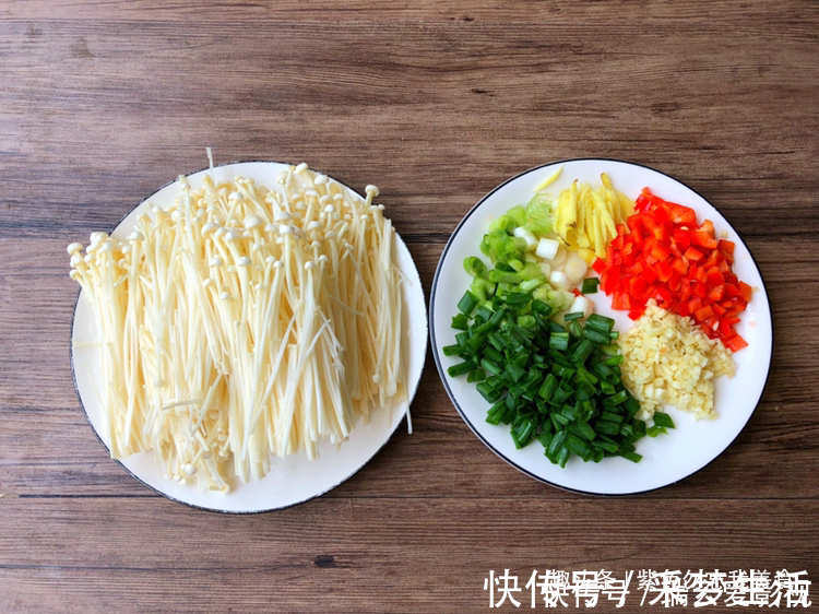 美味|花蛤最好吃的做法,不焯水不爆炒,肉质鲜嫩还美味,超解馋