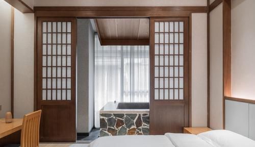 打造|天价打造的“紫禁城”豪宅,占地75000㎡,里面的装修,富贵逼人