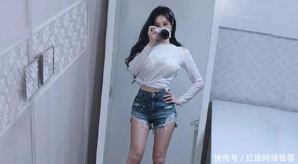 牛仔裤:灵巧而新颖的搭配方式,让你成为时尚的精致女孩