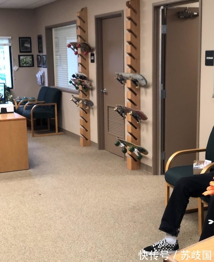 我们的生活|50个人性的国外设计,日本卫生间设计得太贴心,再也不怕丢东西