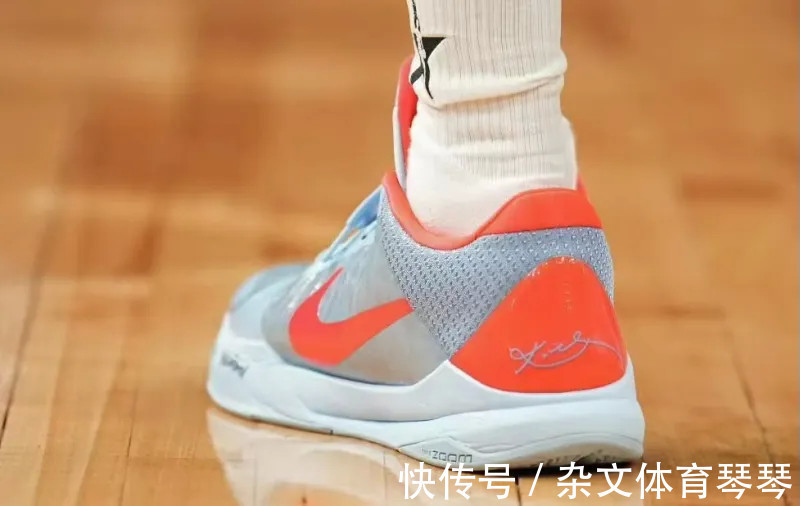 阿迪 东方力量闪耀全明星!老詹换了三双鞋,阿迪太惨,UA是最大赢家?