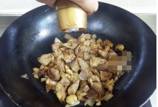  简单|炖牛肉，去腥我用这俩料，没腥气只剩香，超简单