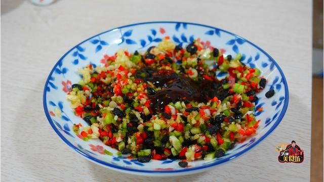 草鱼的新吃法，不炖不煮不放一滴水，营养美味，上桌就扫光