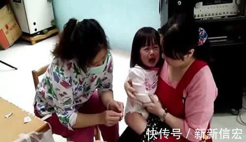 打针|3岁萝莉打疫苗被扎哭,缓过劲来越想越气,找医生报仇萌翻众人