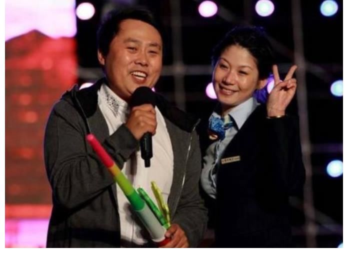 草帽姐|他假扮农民参赛星光大道，捞金上亿元，买北京两套豪宅、多辆豪车