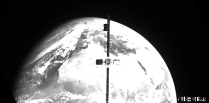 卫星也能“保健”!格鲁曼公司卫星服务航天器能延长老化卫星寿命