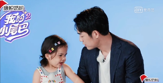 小尾巴中的4对兄妹，聂泽宁安安被称作神仙兄妹，酷似白真白浅