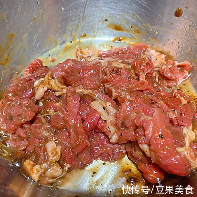 炒意粉|几分钟搞定黑椒牛肉炒意粉（家常菜），一步就搞定