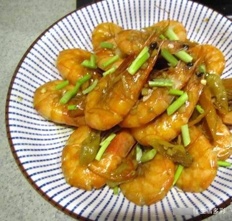 快手菜|上班族快手菜“泡椒虾”5分钟轻松搞定