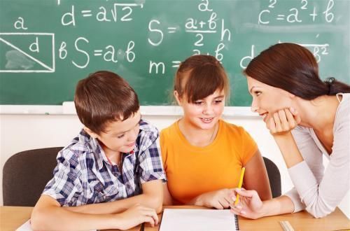 父母|李玫瑾教授:想要孩子长大后有出息,父母要记住“两不管三不惯”