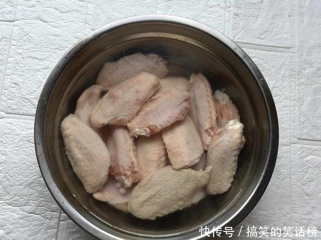 孩子最爱的菜,一周吃3回都嫌不够,简单一焖,香到连汁也不放过