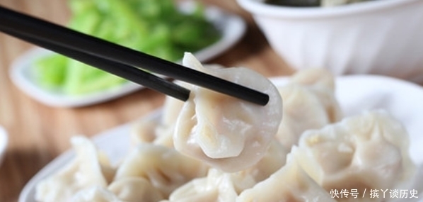 拌饺子馅,先调味还是后调味?做对了,饺子鲜嫩多汁,入味还不腥