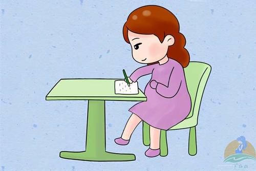 孕晚期身体出现三个反应，暗示宝宝可能遇威胁，孕妈注意观察