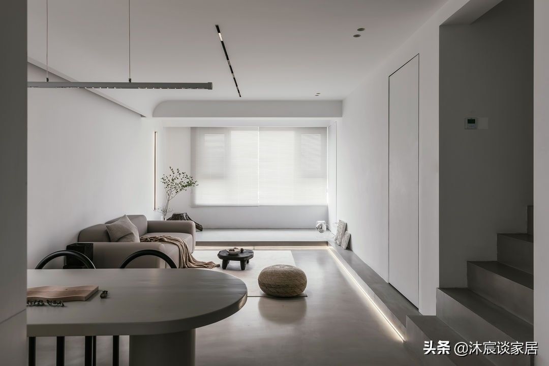 夫妻|追求极简主义的夫妻，客餐厅家具不超10件，真的是越简单越高级