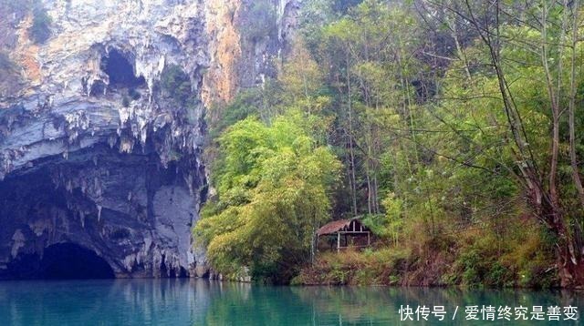 景区|国内出现一个“叫板”九寨沟的景区，景色更惊艳，游客人间仙境