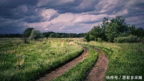 不关|乡下那些卖散白酒的一天不见几个人买,为什么不关店