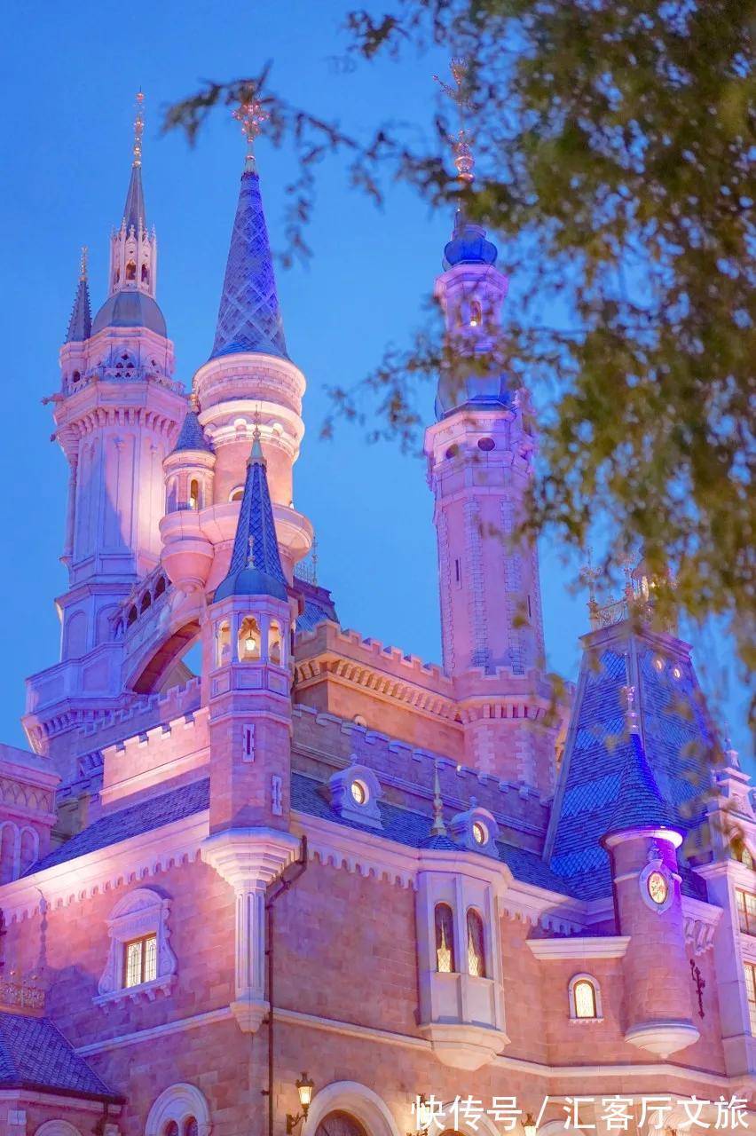 繁华|媲美纽约,比巴黎风情,“东方不夜城”去一次相当于环游世界