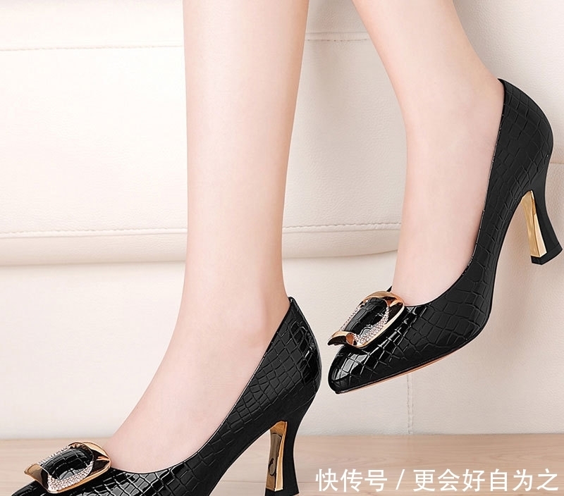 真皮软底黑色工作鞋个性优雅,创意十足,更显大方得体穿出自信