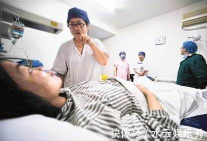 产妇|26岁产妇生下龙凤胎,刚准备缝合她却大喊“等下”,医生当场愣住