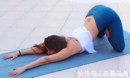瑜伽体式|简单实用的腹部瑜伽体式,燃脂瘦身,每天坚持练出小蛮腰