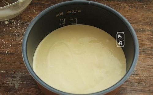 蛋清|我们可以在家自己做，取4个鸡蛋，做出来的蛋糕不塌陷不回缩，细腻又松软