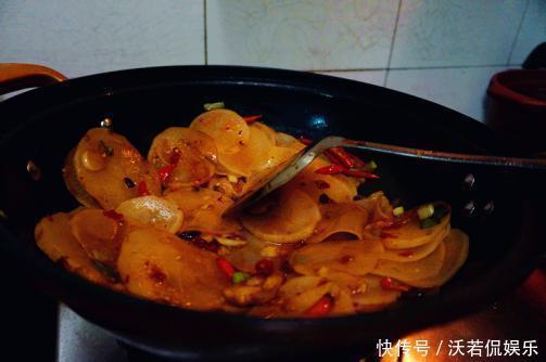 做成|秋季食补就要多吃它,比花菜营养成分还要高,做成干锅特下饭