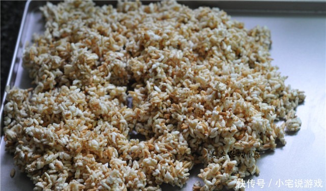 大米丢进锅里,个个爆开花,简单3步,轻松做成米花糖,超健康!