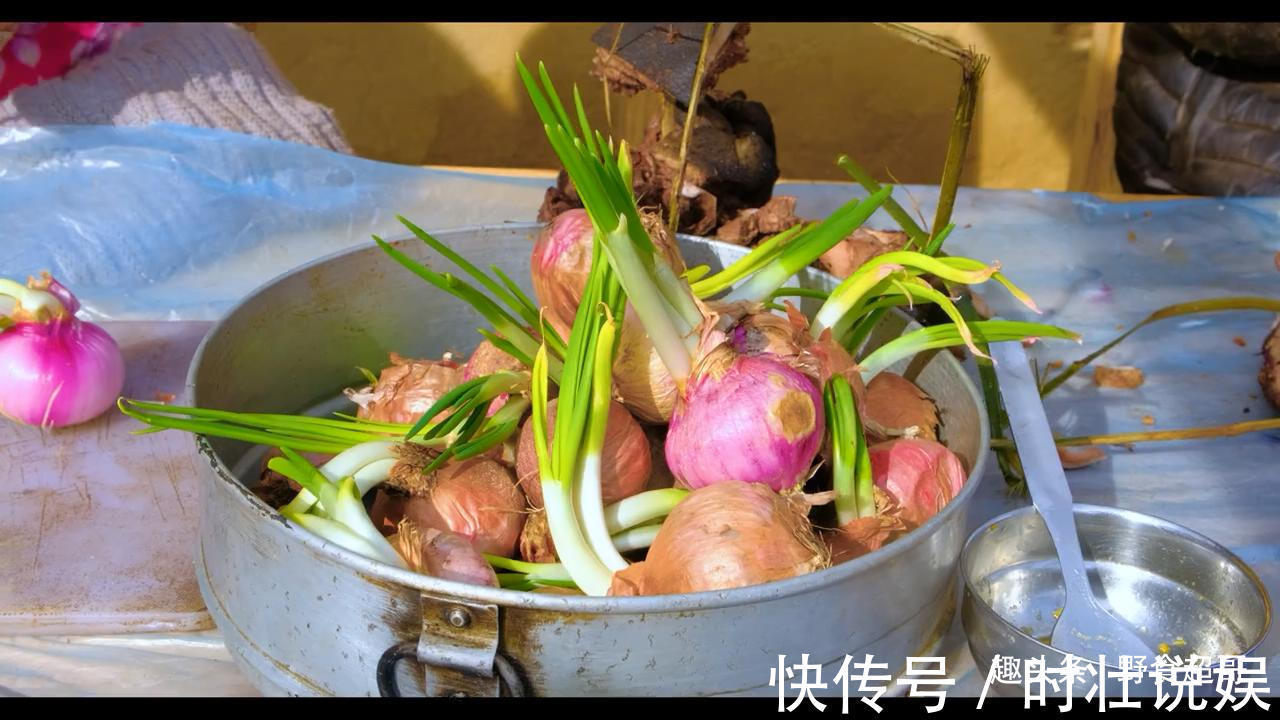 咖喱粉|尼泊尔兄弟家女儿长大了,引无数帅哥到家中玩,一起包猪肉饺子