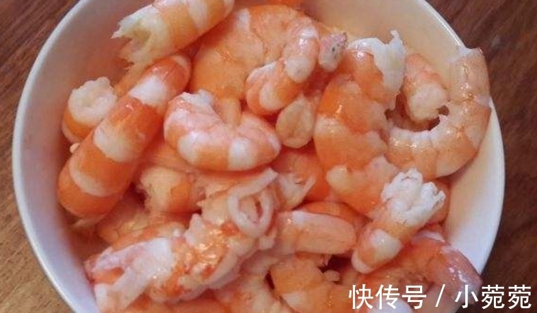 吃起来|煮虾，万万不可省略的一步，不然又腥又不好吃，很多人不懂