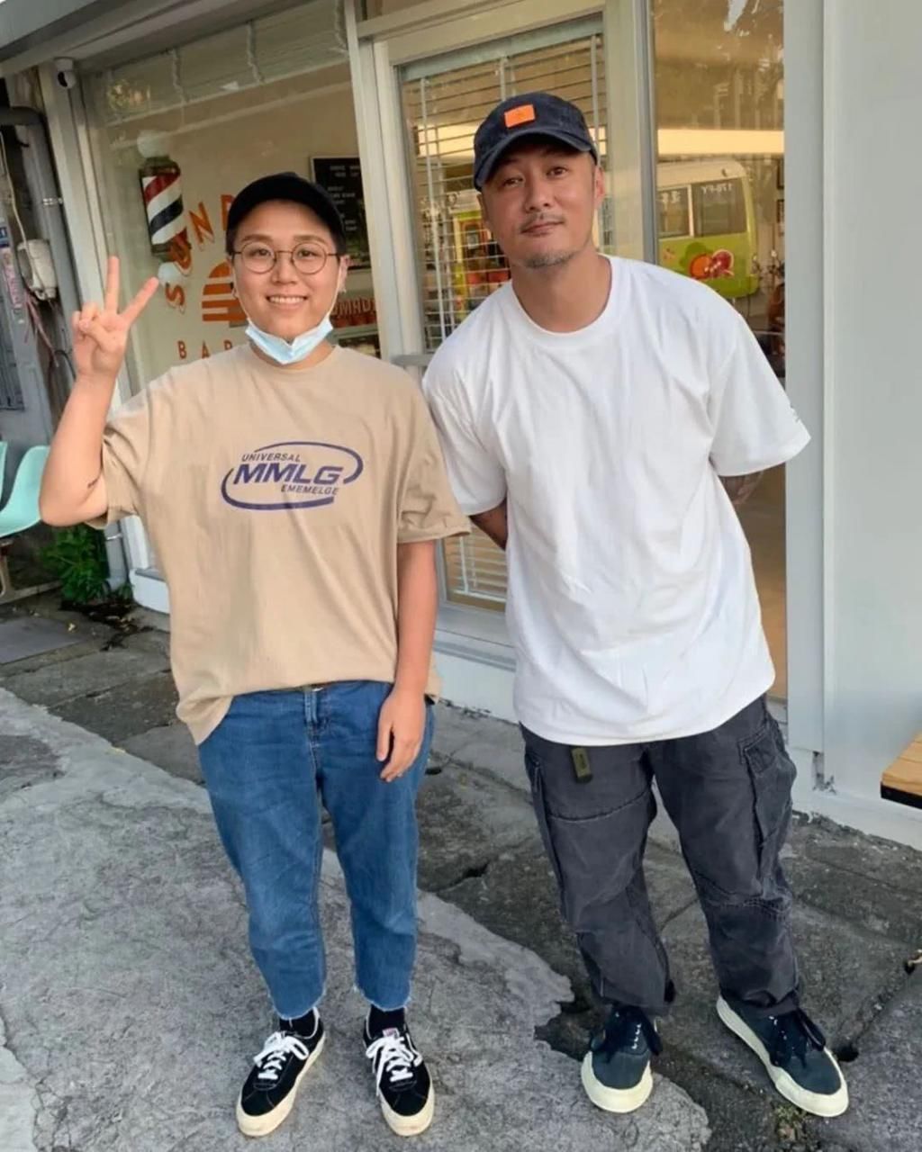 球鞋 爆款鞋王被嫌“不好穿”、“抄袭”，但也逃避不了真香定律