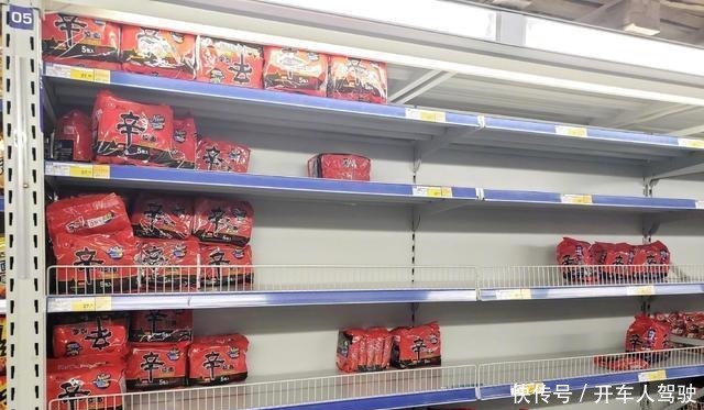 超市里“最尴尬”的4种泡面,明明很好吃,却无人问津,可惜!