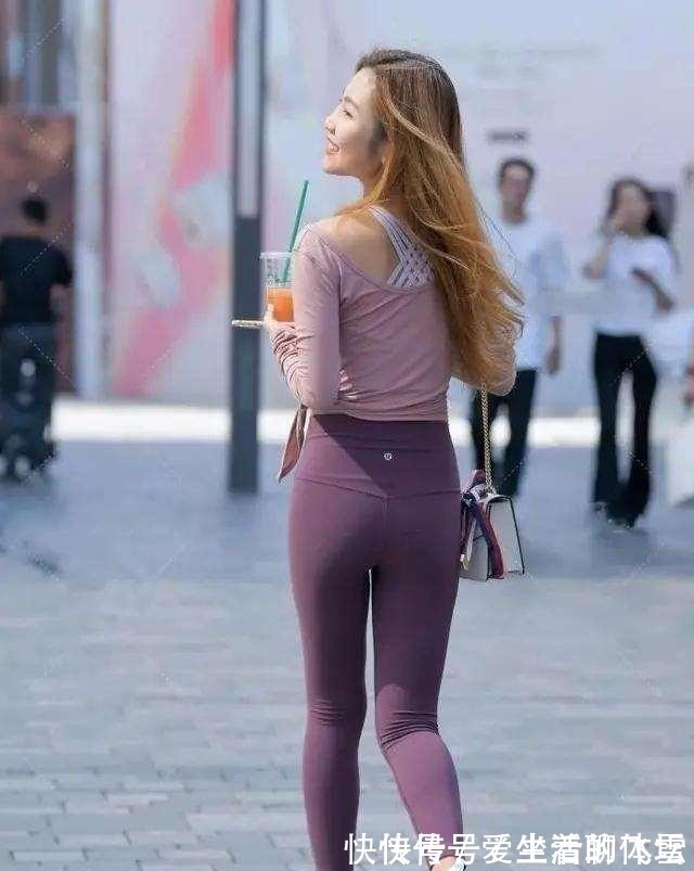 秋冬 穿上华丽优雅女神范的瑜伽裤装扮,简约不失雅致,楚楚动人!