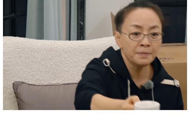 宋丹丹逼迫张翰太尴尬,被指乱带节奏,好在这档综艺节目有他圆场?