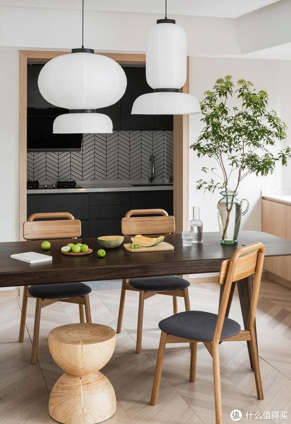 衣柜|成都夫妇155㎡的家,仅凭一个客厅就圈粉无数,不要电视墙太香了