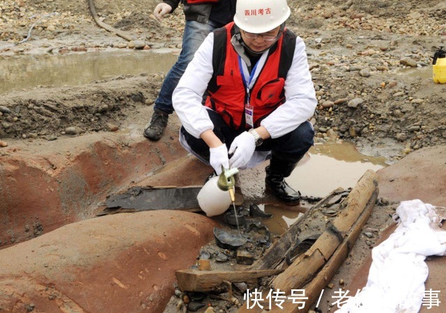 印章@某农民捡到一印章，转手卖了1300万，三年后他过得如何