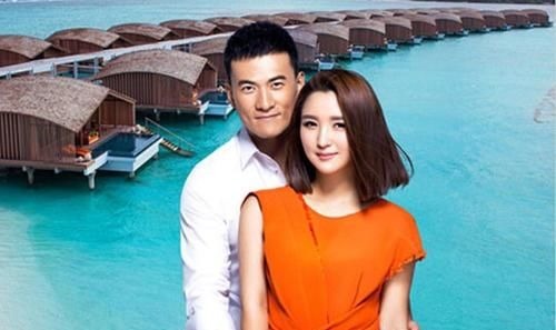 何洁|4个孩子两个爹,哭诉养不起的何洁,前夫才是真悲哀