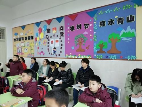 和雅课堂大练兵 同伴互助共成长-郑东新区龙岗小学行动中