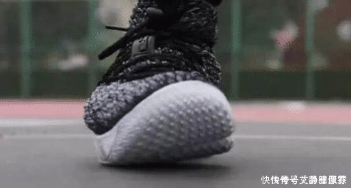 詹皇|难忍受的球鞋反人类设计，一千多块的鞋都不如买国产