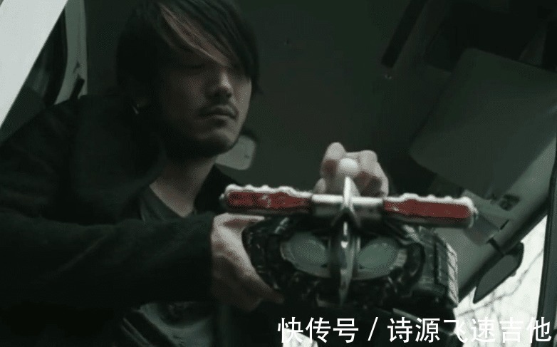 假面骑士看完《假面骑士amazons》,舍友戴着“仁叔”腰带追了我3条走廊!