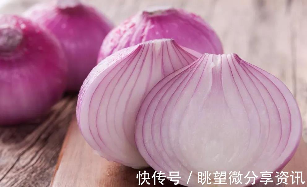 52岁大爷血管犹如20岁小伙,平时常吃4种食物,血管科医生:做得好!