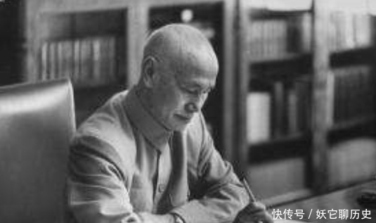 中国|朝鲜战争时，杜鲁门威胁要向中国大陆扔原子弹，蒋介石得知说了六个字