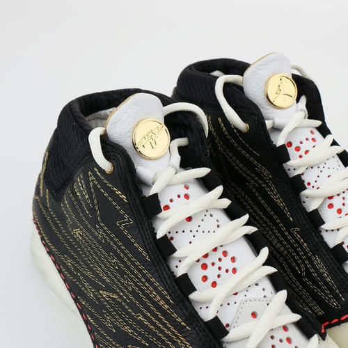 aj23 视觉冲击力满分,十多年前的AJ正代球鞋再次推出全新联名