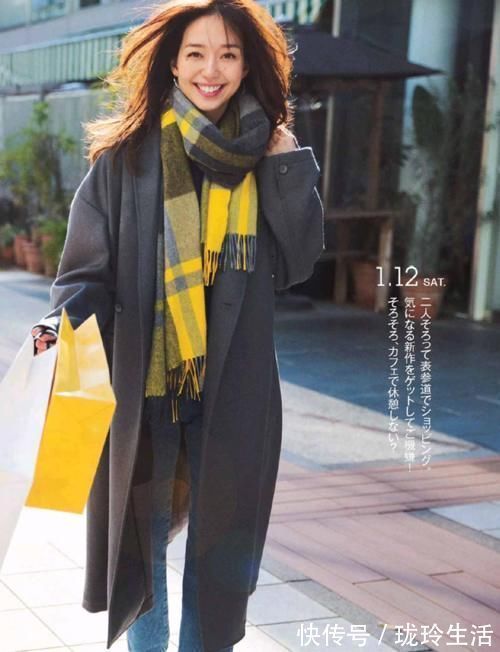 珍珠项链 讲真,穿灰色就服这些50+女人!她们的灰色穿搭,越看越有气质