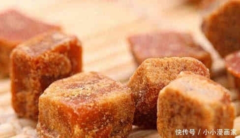 红糖和此物一起泡，女性常喝，调经美容，清理毒素，皮肤更光滑！