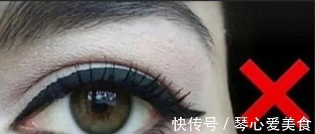 化妆|讲真的,女孩子出门一定不要这样子化妆,不仅尴尬还显丑